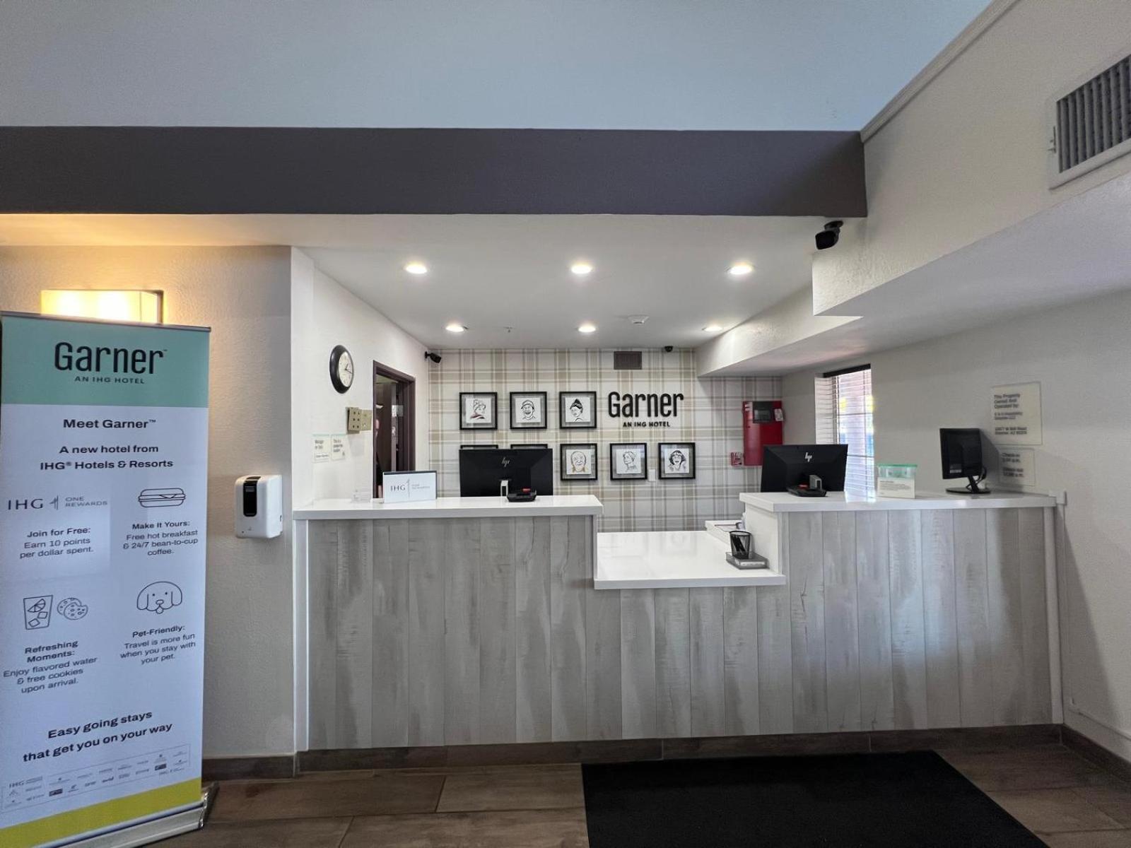 Garner Hotel By Ihg Phoenix - Съпрайз Екстериор снимка